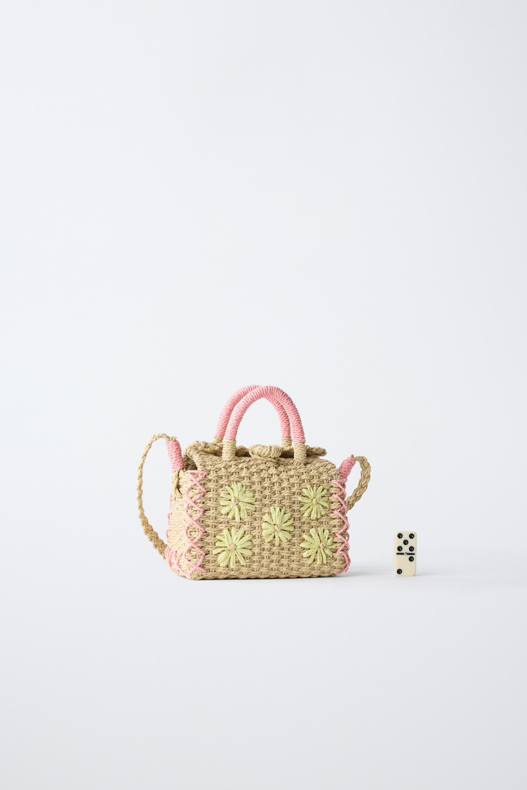 FAUX RAFFIA FLOWER BAG